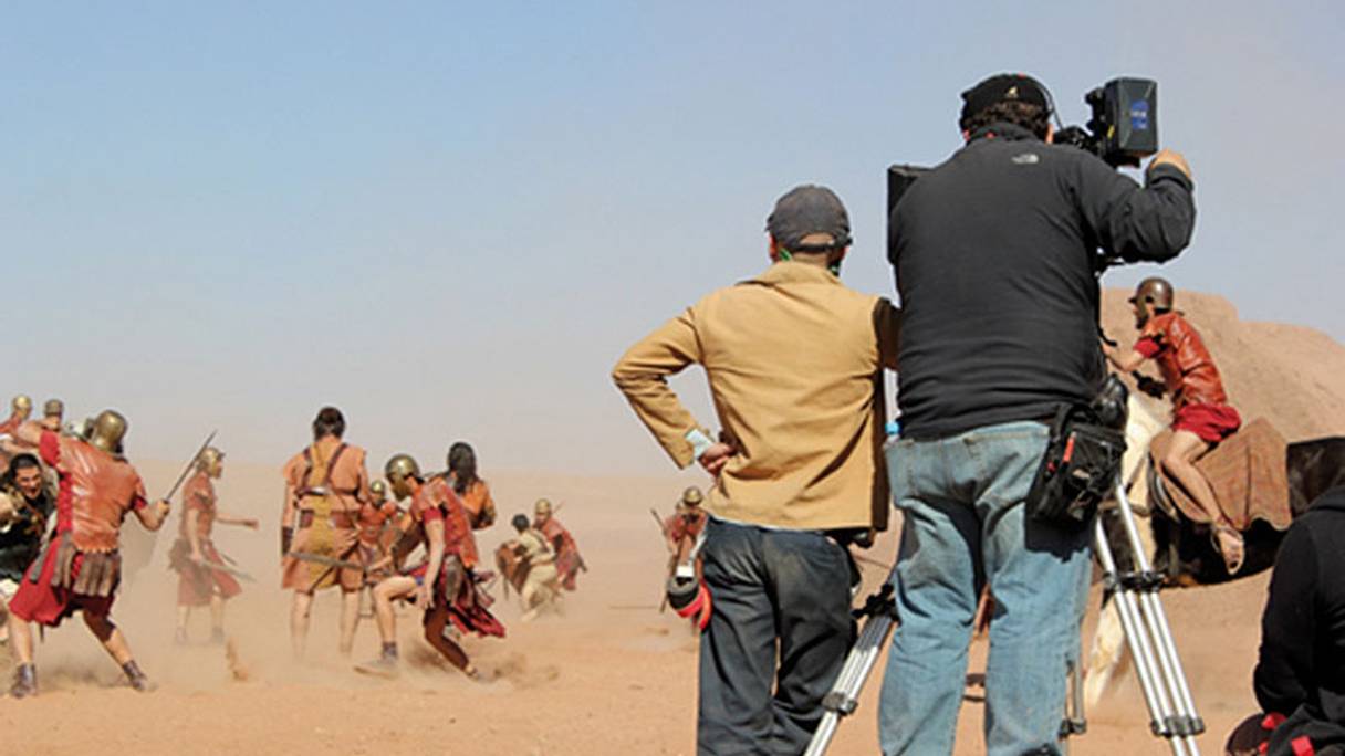 Une équipe de tournage à Ouarzazate. 
