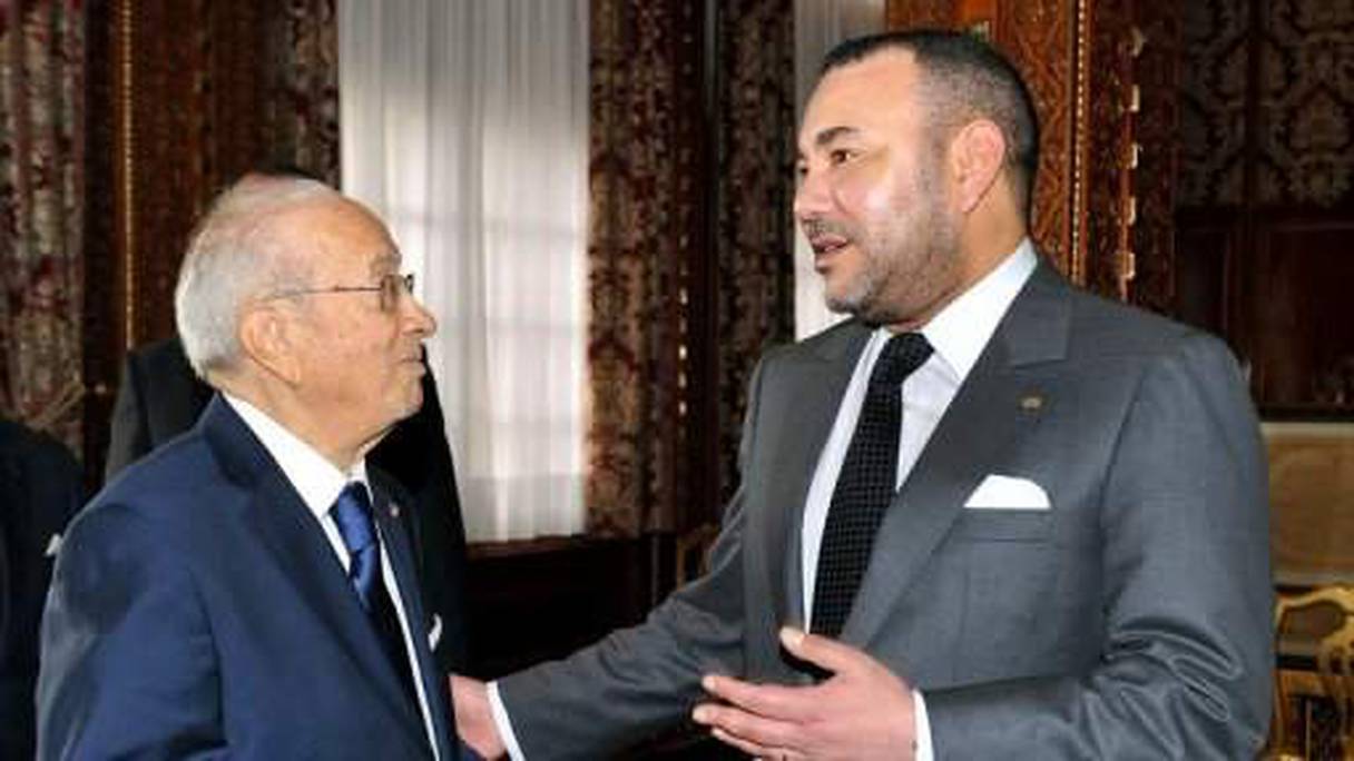Le roi Mohammed VI et le président tunisien Béji Caïd Essebsi.
