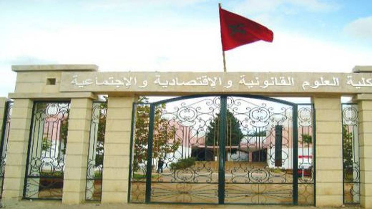 Les professeurs universitaires en grève dans l'ensemble des établissements au Maroc 
