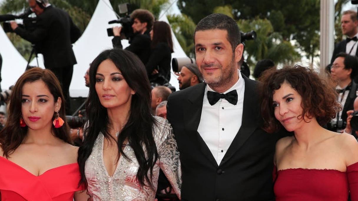 La réalisatrice Mariam Touzani en compagnie de son mari le réalisateur Nabil Ayouch, et ses deux actrices Lubna Azabal et Nisrin Erradi 
