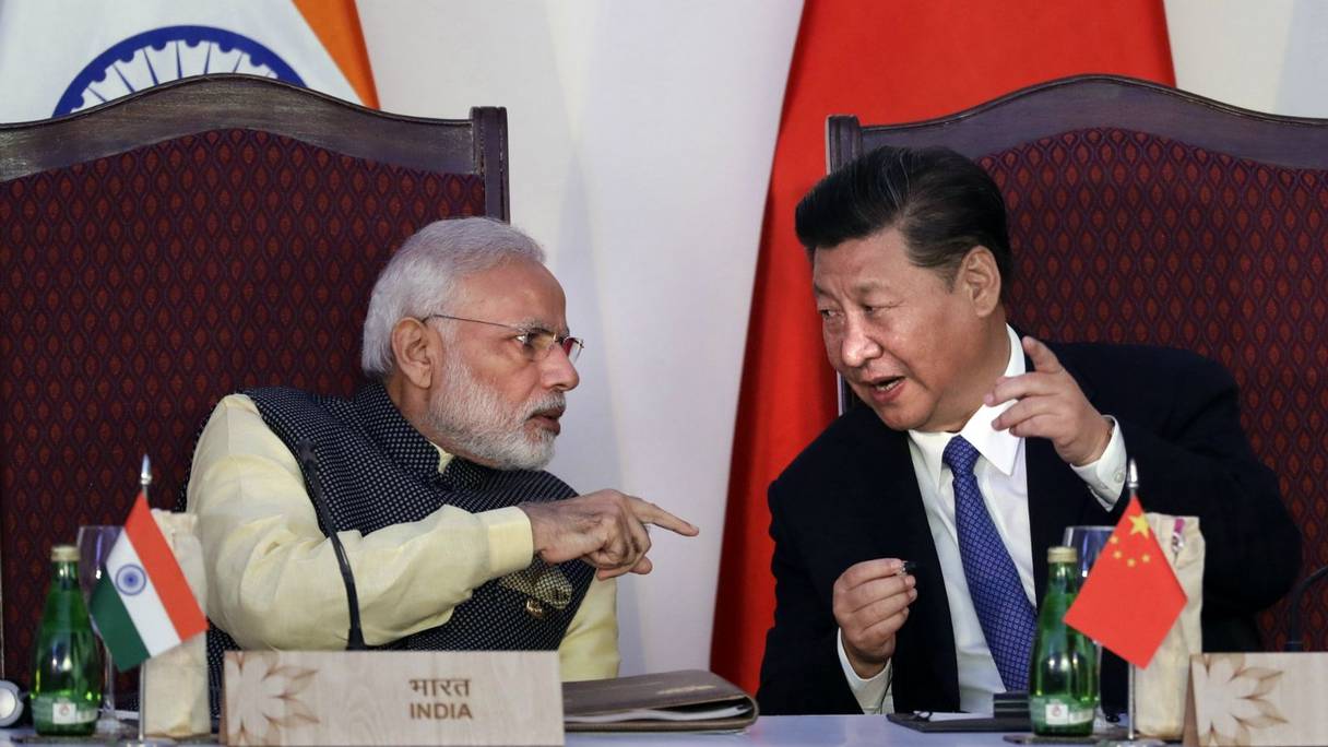 Narendra Modi, Premier ministre indien et Xi Jinping, Président de la république populaire de Chine. 
