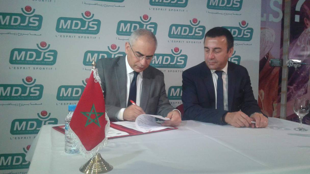 Younès El Mechrafi, DG de la MDJS, a signé un accord avec son homologue turc d'Inteltek, Ahmet Sezer. 
