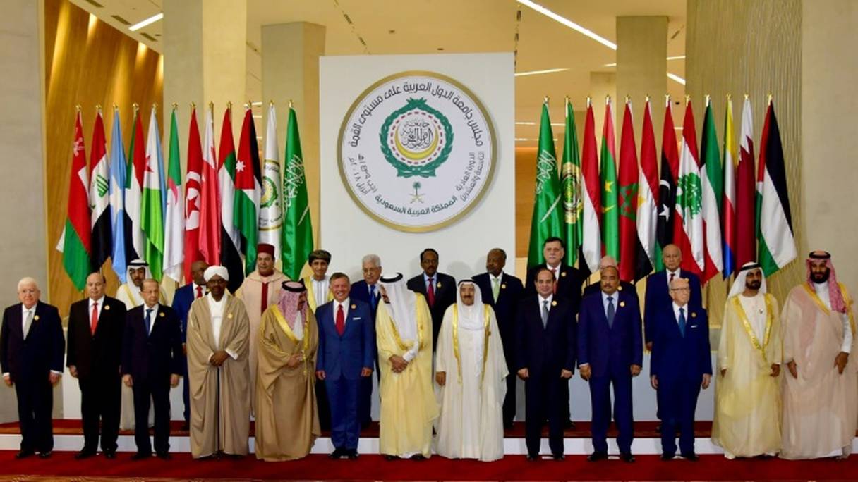 Les participants au 29e sommet arabe, le 15 avril 2018.
