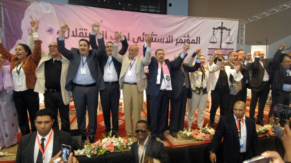 Les membres de l'Istiqlal pendant un congrès du parti.
