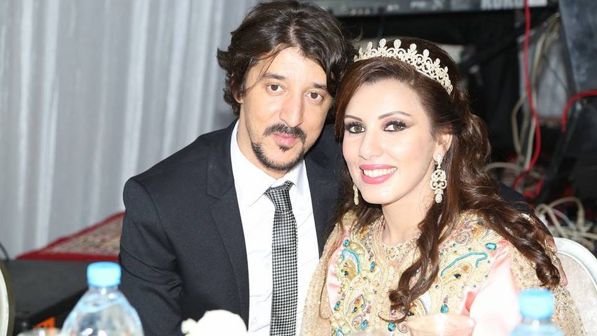 Photo des fiançailles de Moncef Malzi et Sahar Seddiki.
