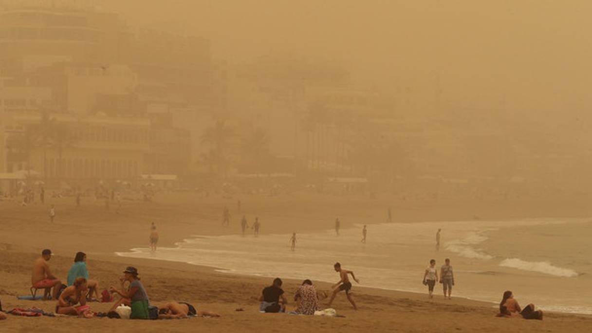 Les Îles Canaries ont été balayées par une forte tempête de sable.
