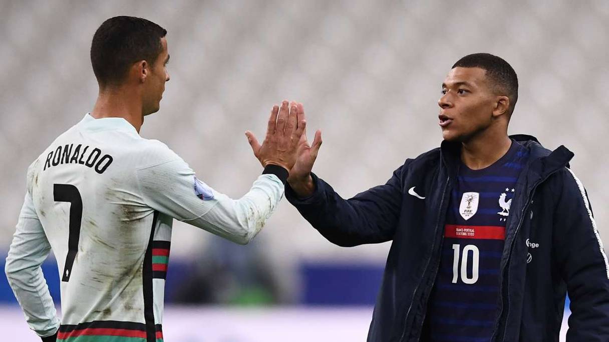 La possibilité de voir Mbappé et Ronaldo jouer ensemble au PSG s'amenuise.

