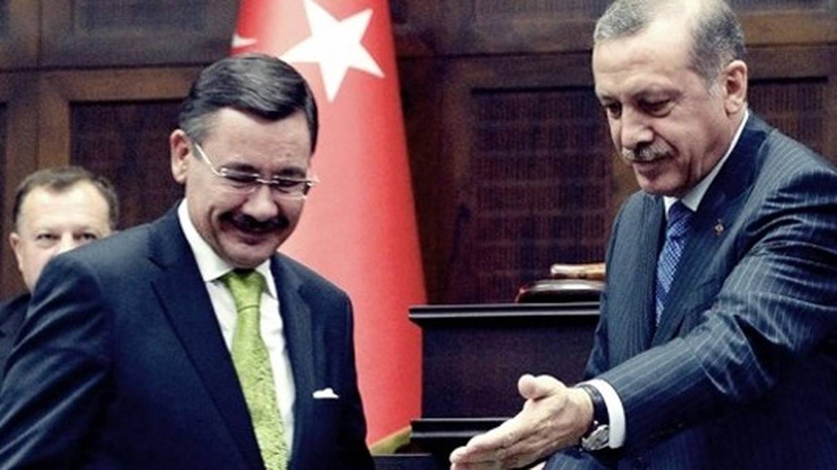 Le maire d'Ankara, Melih Gökçek (ici avec le Premier ministre Erdogan) est un habitué de déclarations à l'emporte-pièce.
