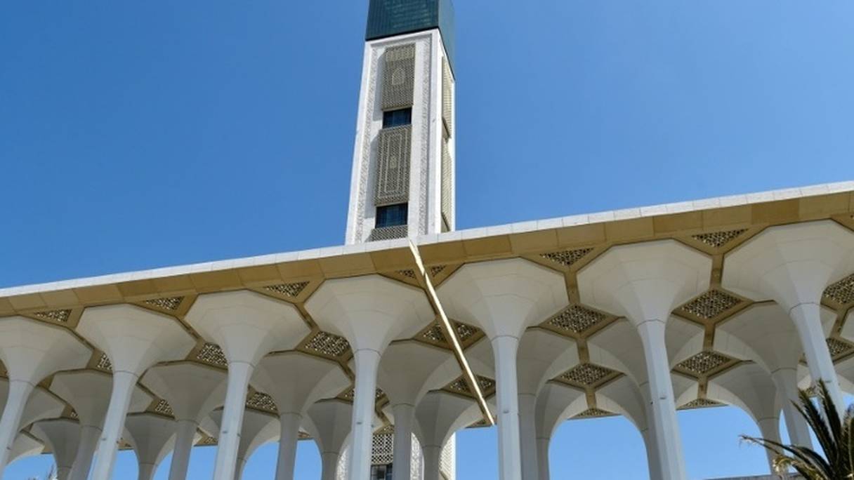La grande mosquée d'Alger, symbole de la mégalomanie du président déchu.
