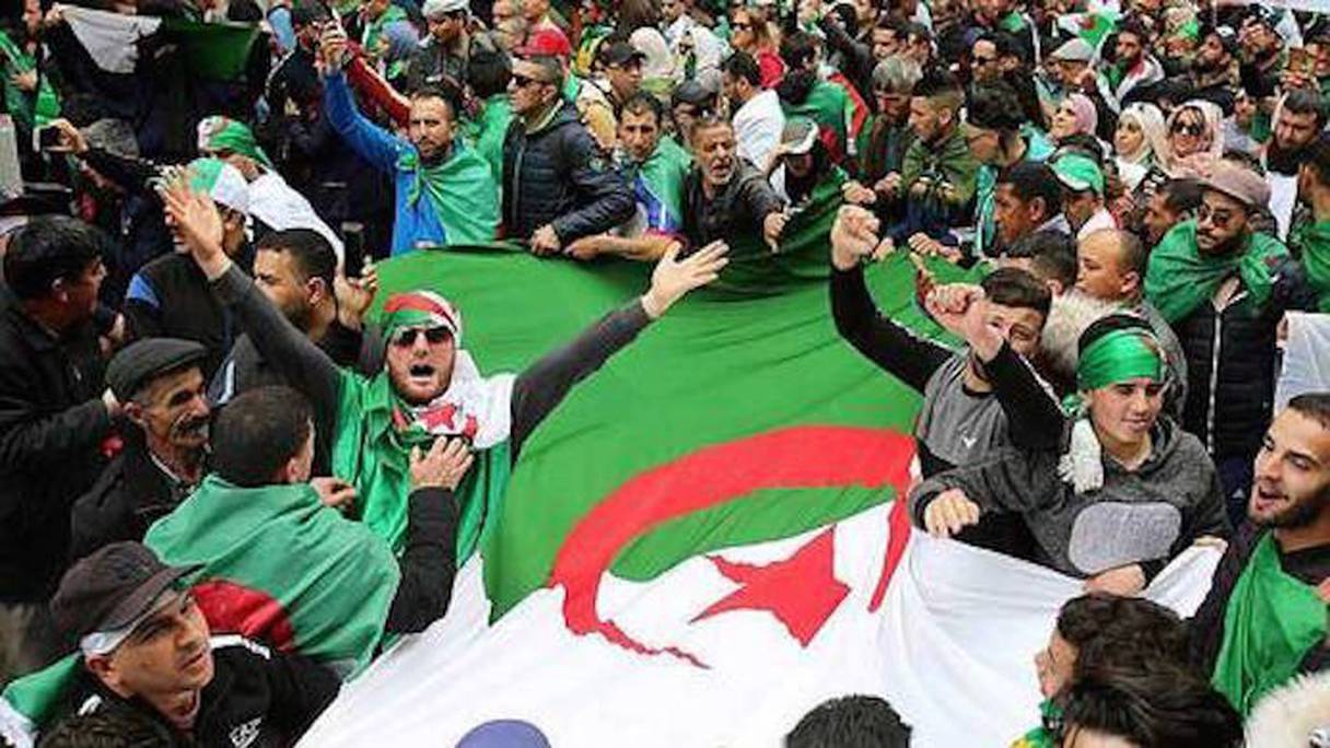 Le 54e vendredi de manifestation en Algérie, le 28 février 2020.. 
