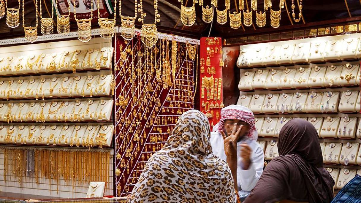 Souk de l'or, dans le vieux Dubaï, aux Emirats Arabes Unis. 
