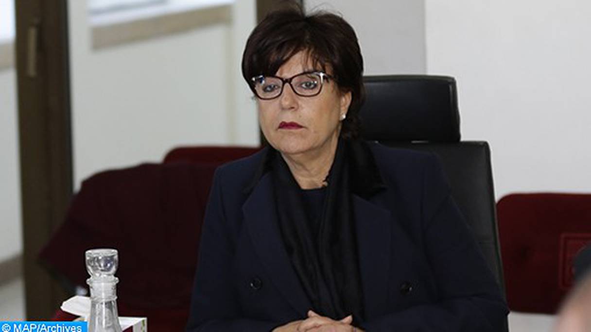 Khadija Benchouikh, gouverneure de la préfecture d'arrondissement de Hay Hassani. 
