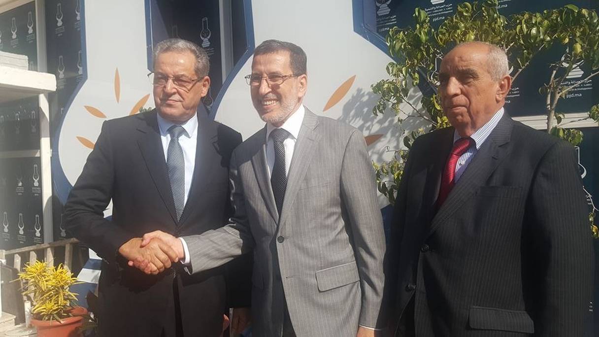 Mohand Laenser et Saïd Ameskane avec Saâeddine El Othmani, lors d'une précédente rencontre au siège central du PJD à Rabat.
