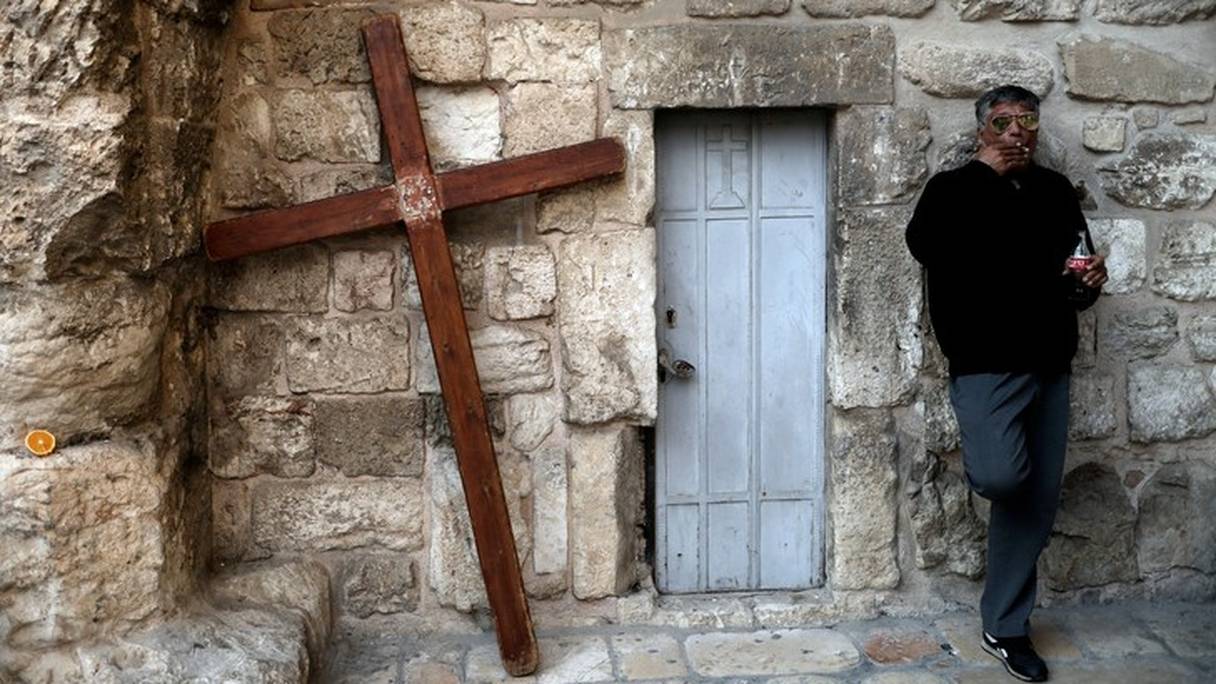 Le Patriarcat grec-orthodoxe a souvent été accusé par les Palestiniens de vendre ou louer ses biens fonciers à Israël.
