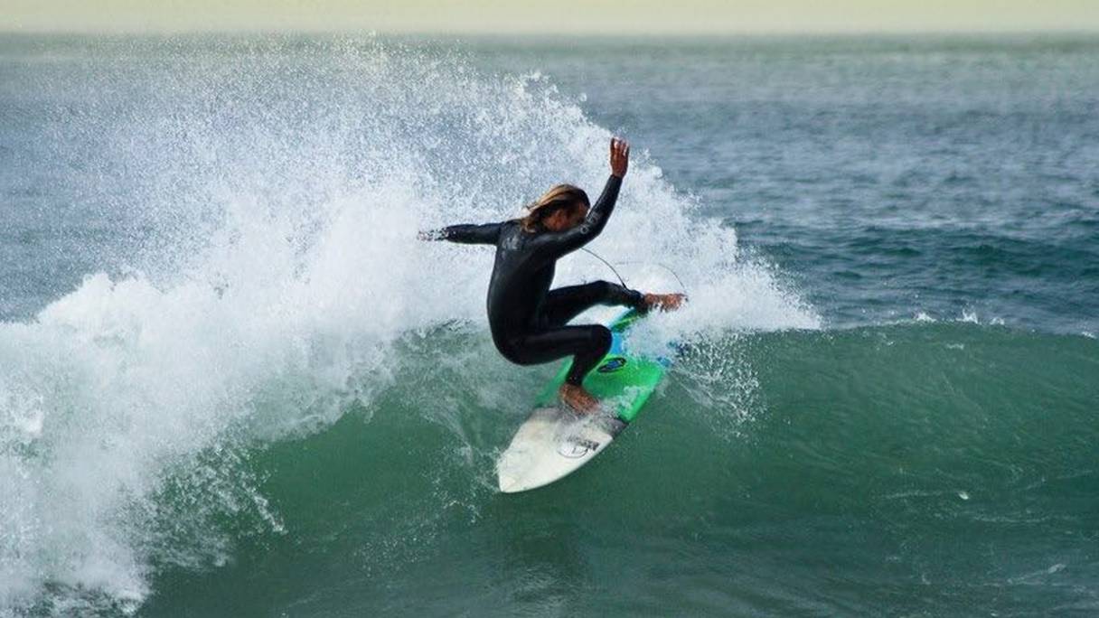 Les vagues marocaines attirent des surfers du monde entier.
