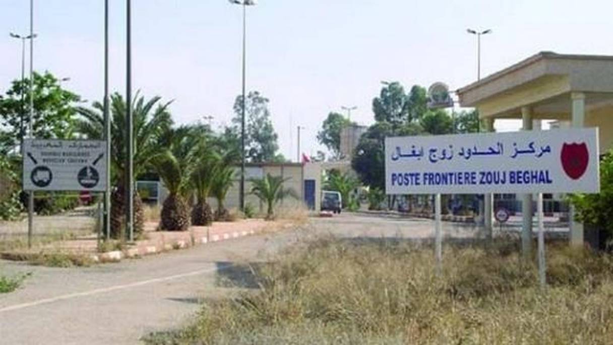Le poste-frontière avec l'Algérie, côté Maroc. 
