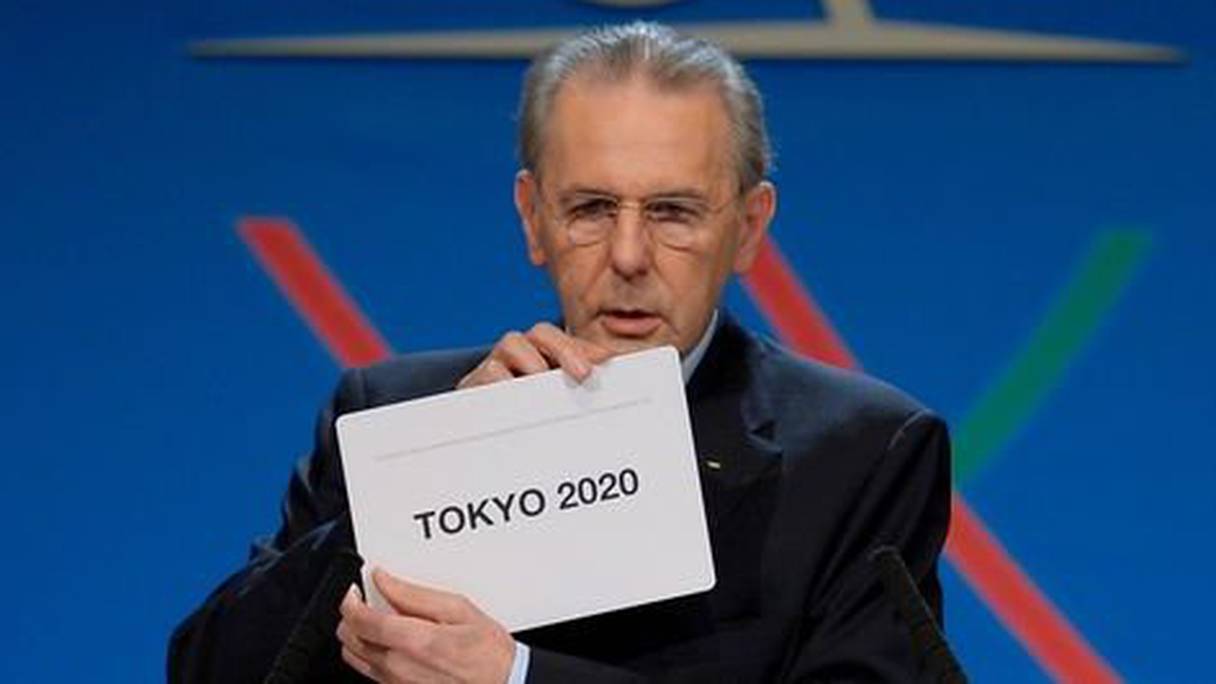 Jacques Rogge, président du CIO, annonçant la victoire de Tokyo pour les Jeux Olympiques 2020  

