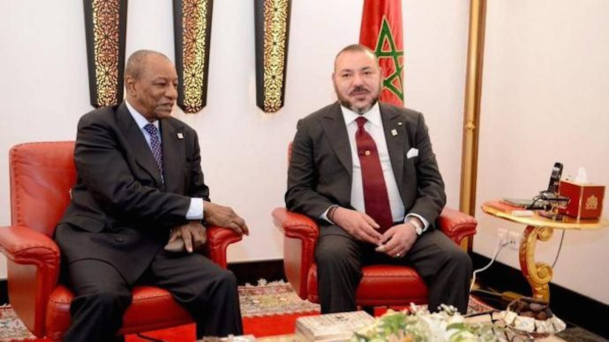 Le roi Mohammed VI et le président Alpha Condé.

