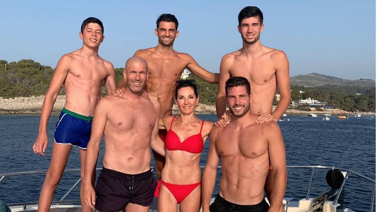 La famille Zidane à Ibiza
