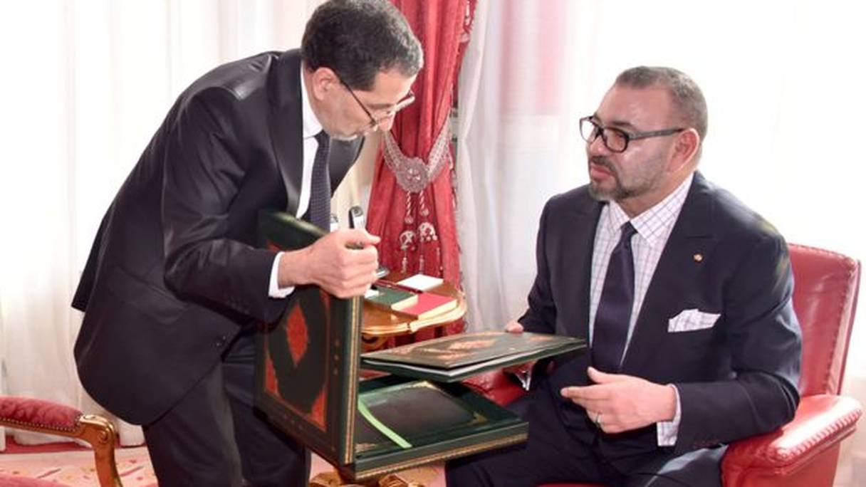 Le Roi Mohammed VI et le Chef du gouvernement, Saâdeddine Othmani. 
