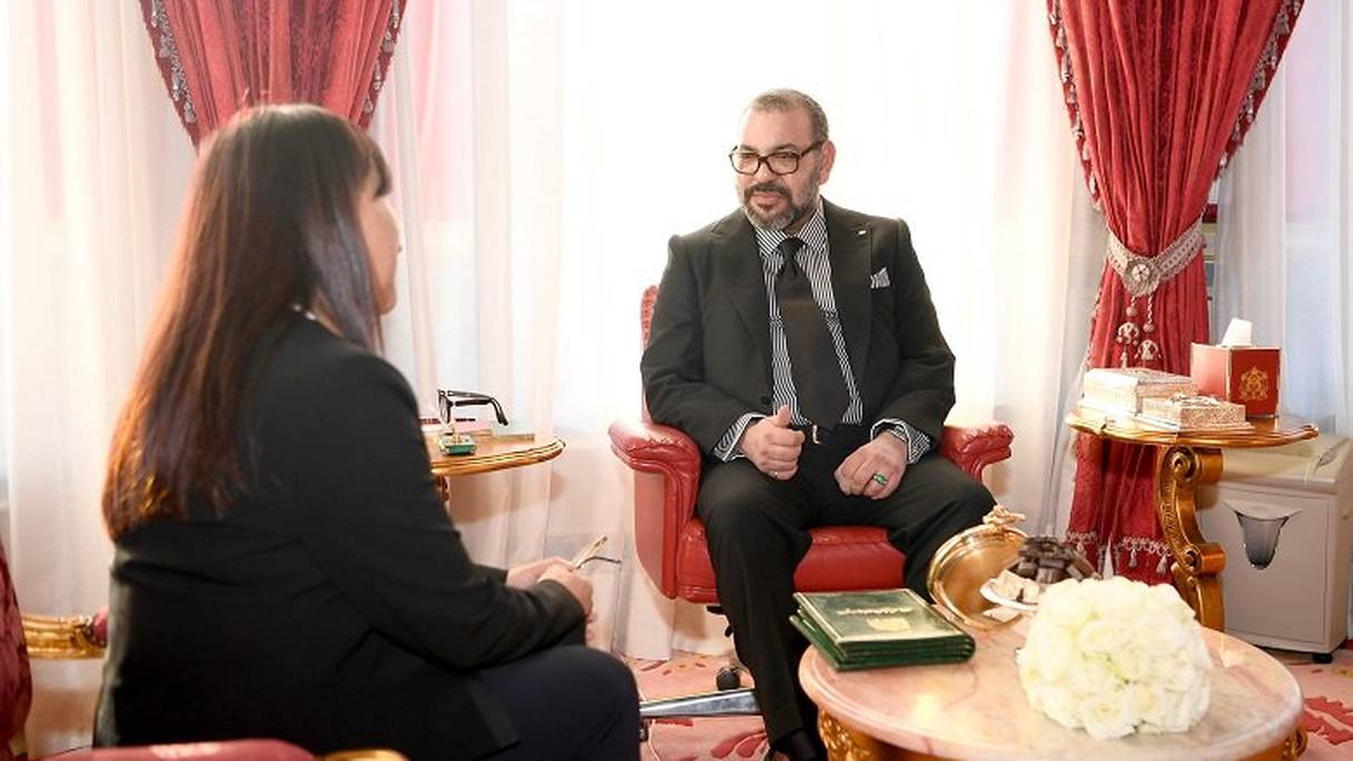 Le roi a reçu Amina Bouayach au Palais royal à Rabat le 6 décembre 2018.
