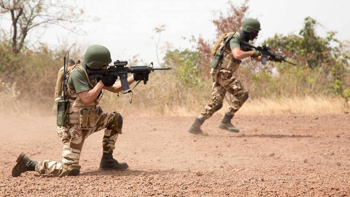 Les Forces spéciales marocaines (FSM), sur le pied de guerre en terrain burkinabé, avec leur nouvelle tenue et équipements modernes. 
