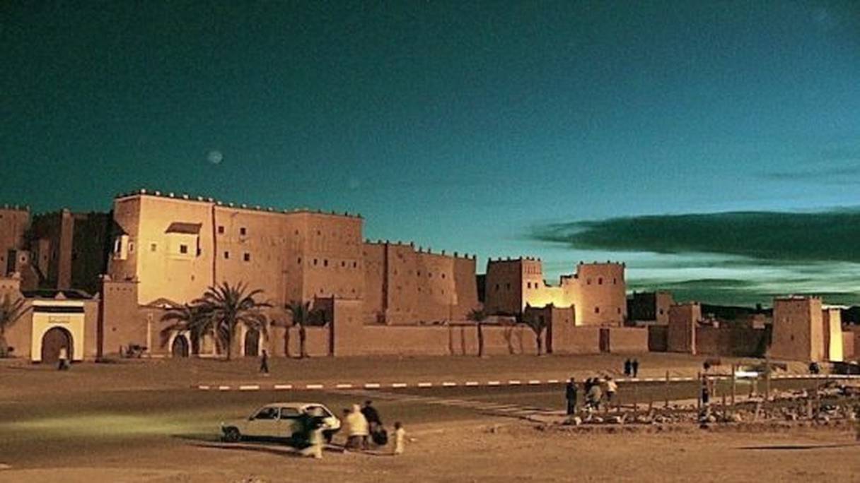 A Ouarzazate, aux portes du désert, édifiée au XVIIe siècle, la kasbah de Taourirt est classée au Patrimoine mondial de l’humanité par l’Unesco.
