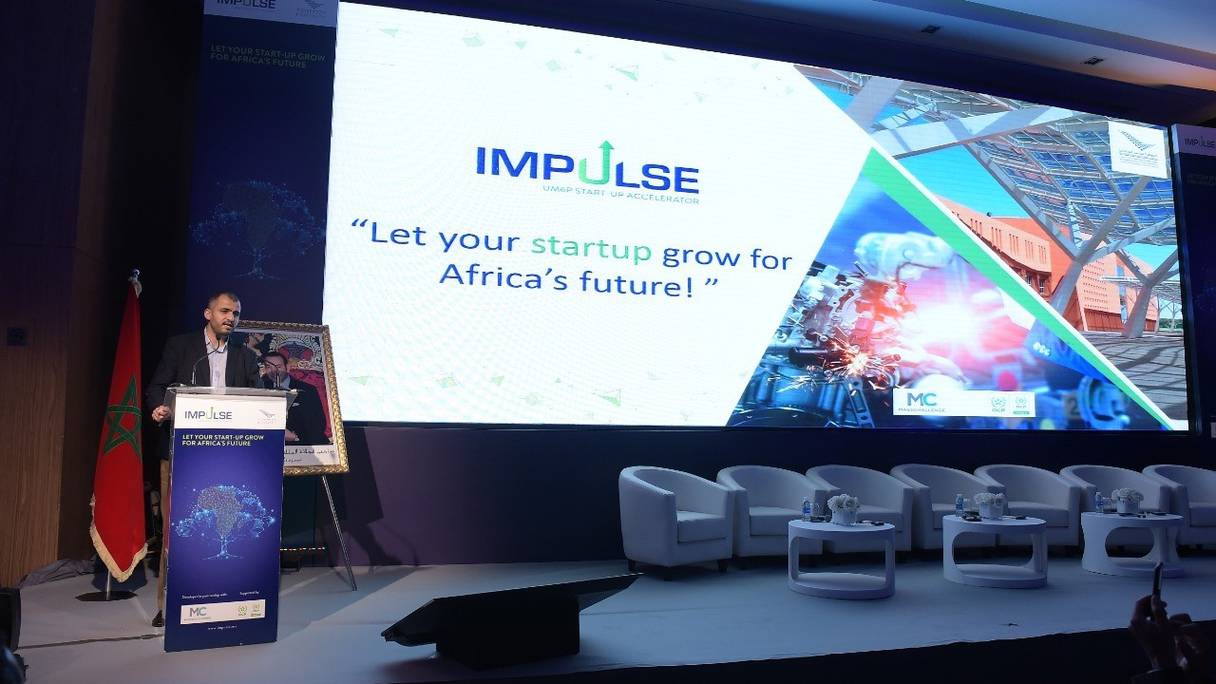 Lors de la cérémonie de lancement du programme Impulse, le 13 janvier 2020 à l'Université Mohammed VI Polytechnique de Benguerir. 
