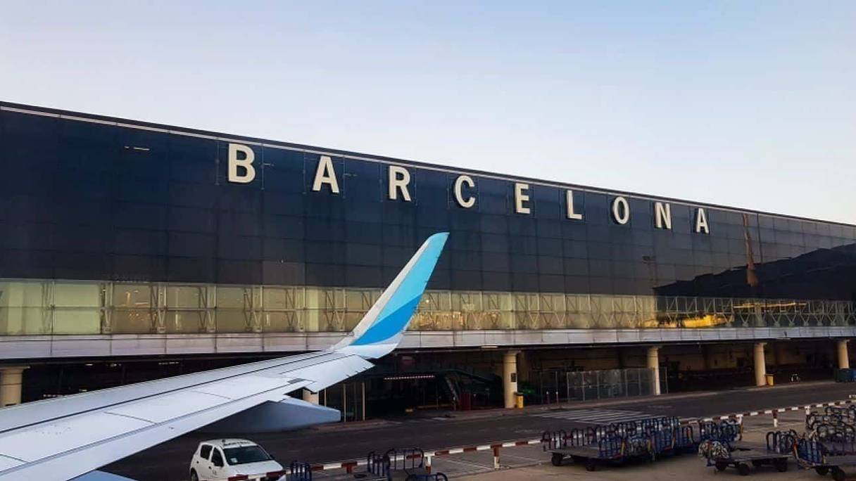 L'aéroport de Barcelone.
