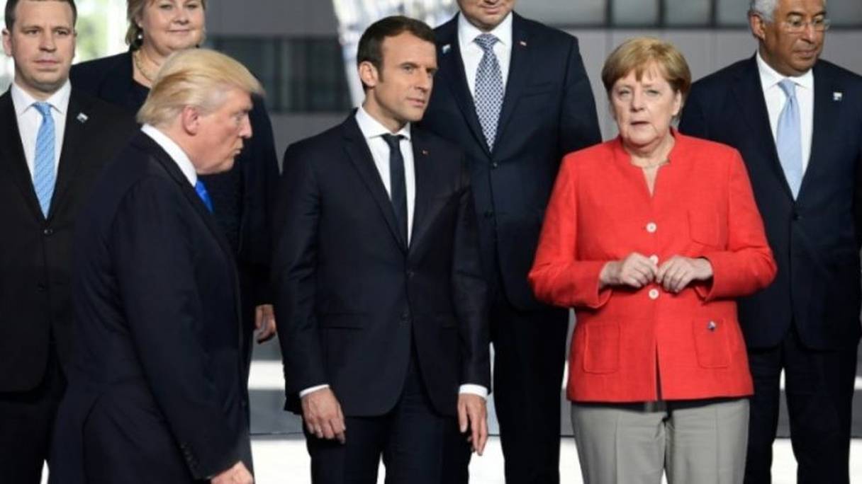 Donald Trump, Emmanuel Macron et Angela Merkel, le 25 mai 2017 à Bruxelles.

