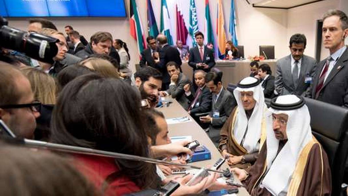 Le ministre saoudien de l’énergie, Khalid al-Falih, lors de la réunion de l’OPEP le 30 novembre à Vienne.
