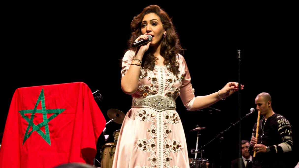 La chanteuse marocaine Asmaa Lamnawar, grande supportrice des Lions de l'Atlas.
