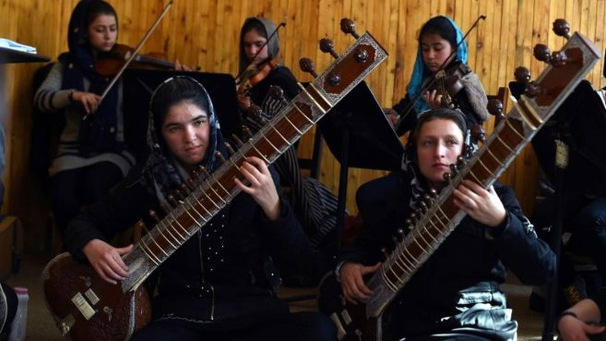 Les musiciennes de Zhora en répétition le 8 janvier 2017 à l'Institut national de musique de Kaboul. 
