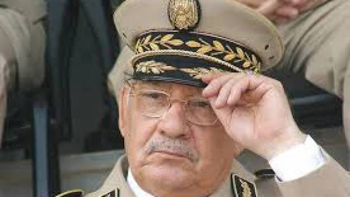 Gaid Salah, chef d'état-major de l'ANP, ne cache plus son ambition de devenir le 6ème président de la république d'Algérie, en remplacement d'Abdelaziz Bouteflika.
