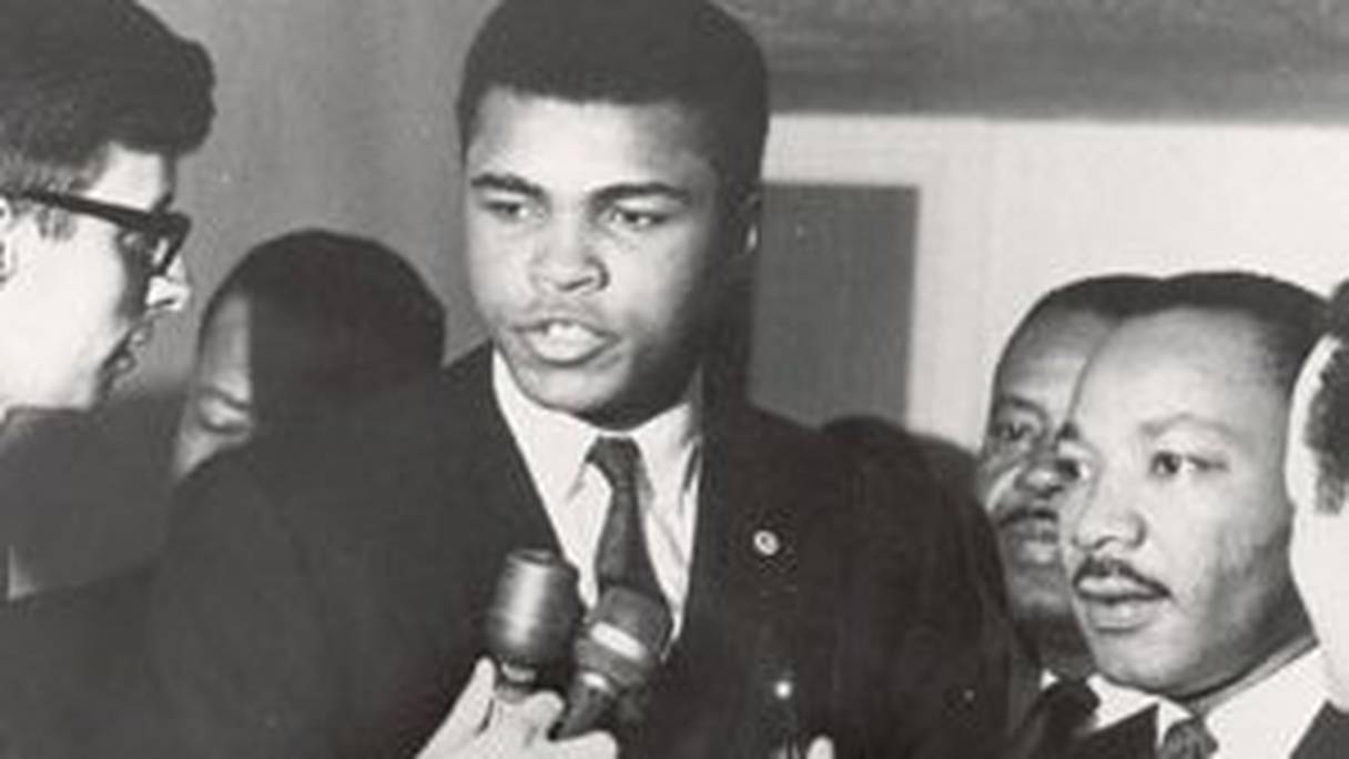 Mohamed Ali en compagnie de Martin Luther King, 1967

