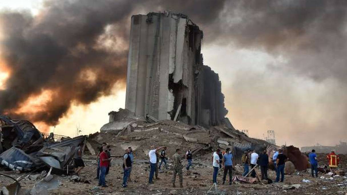 Un silo en ruine après la double explosion survenue à Beyrouth, le 4 août 2020.
