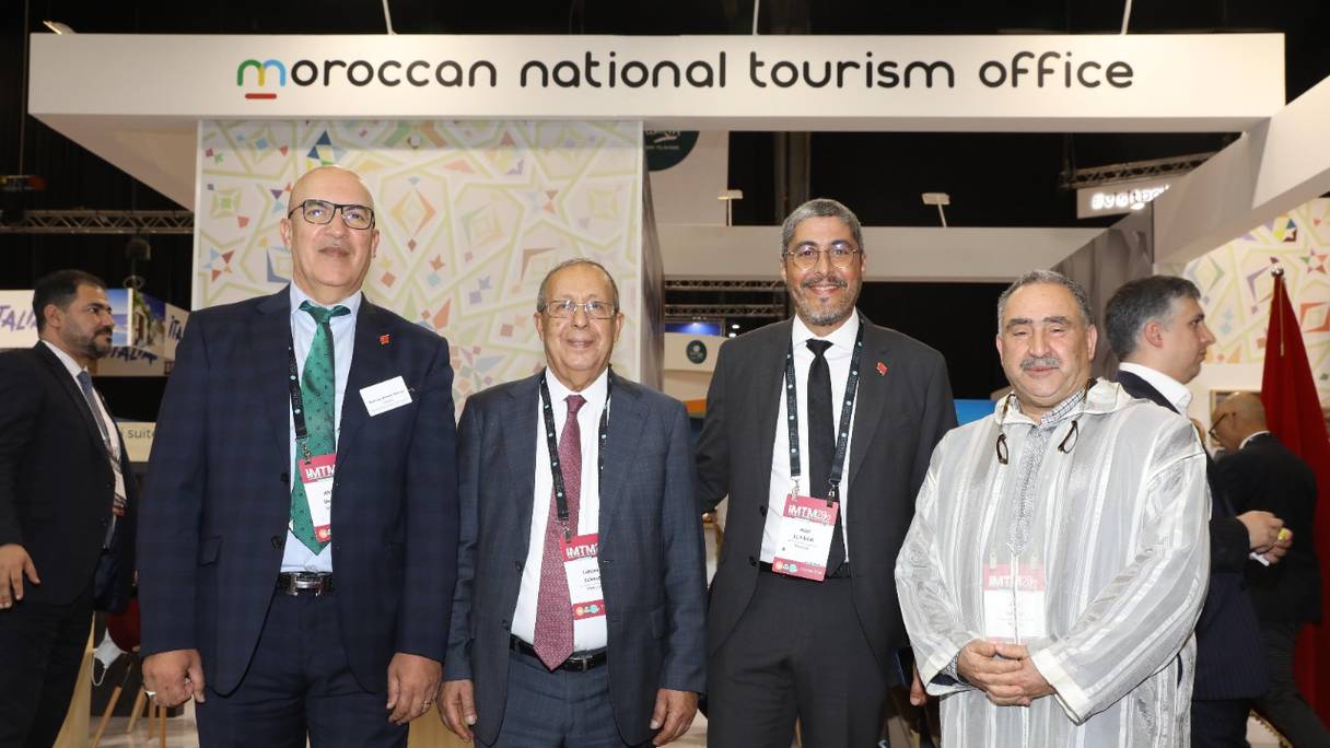 Adel El Fakir (troisième à partir de la gauche), directeur général de l’Office national marocain du tourisme (ONMT), est à la tête d’une importante délégation d’opérateurs touristiques marocains, à Tel Aviv, en Israël. 
