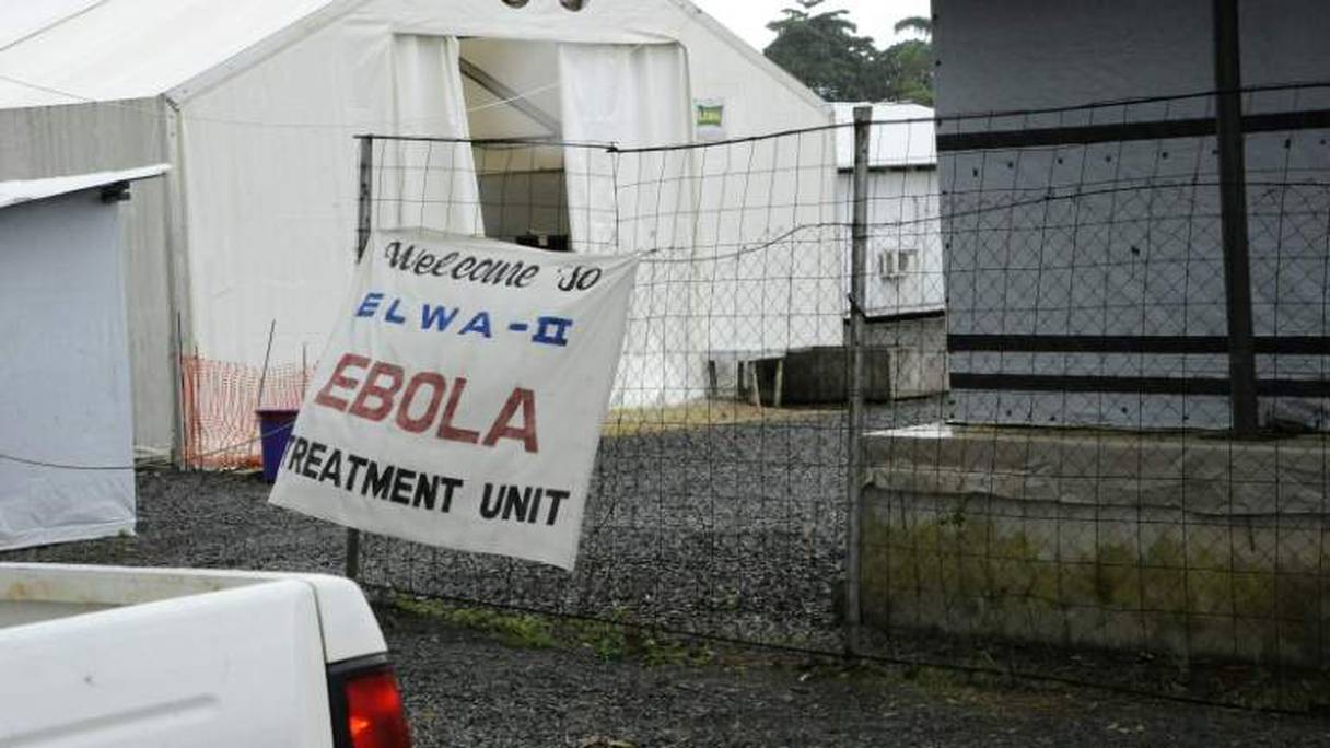 L'entrée de la clinique Elwa, lieu de traitement des malades du virus Ebola à Monrovia.
