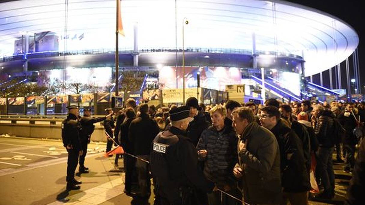 Un des kamikazes du Stade de France aurait été identifié. 
