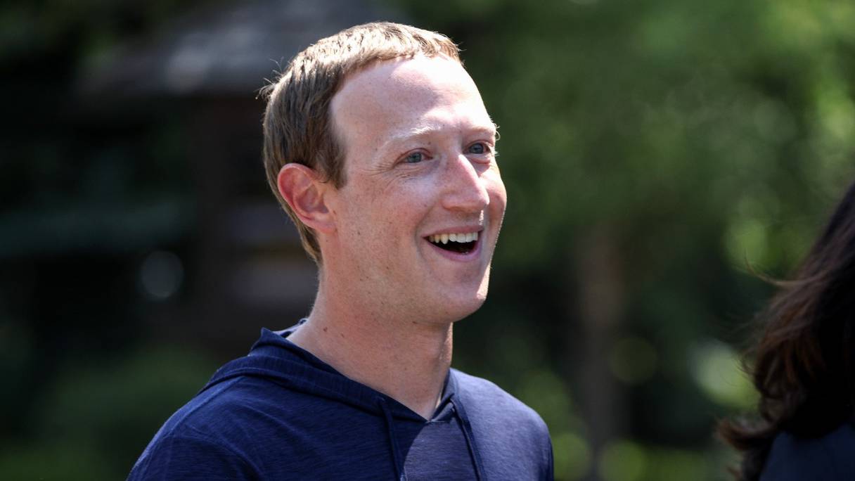 Le PDG de Facebook Mark Zuckerberg s'apprête à aller déjeuner à la suite d'une session à la conférence Allen & Company Sun Valley, le 8 juillet 2021, à Sun Valley, dans l'Idaho.
