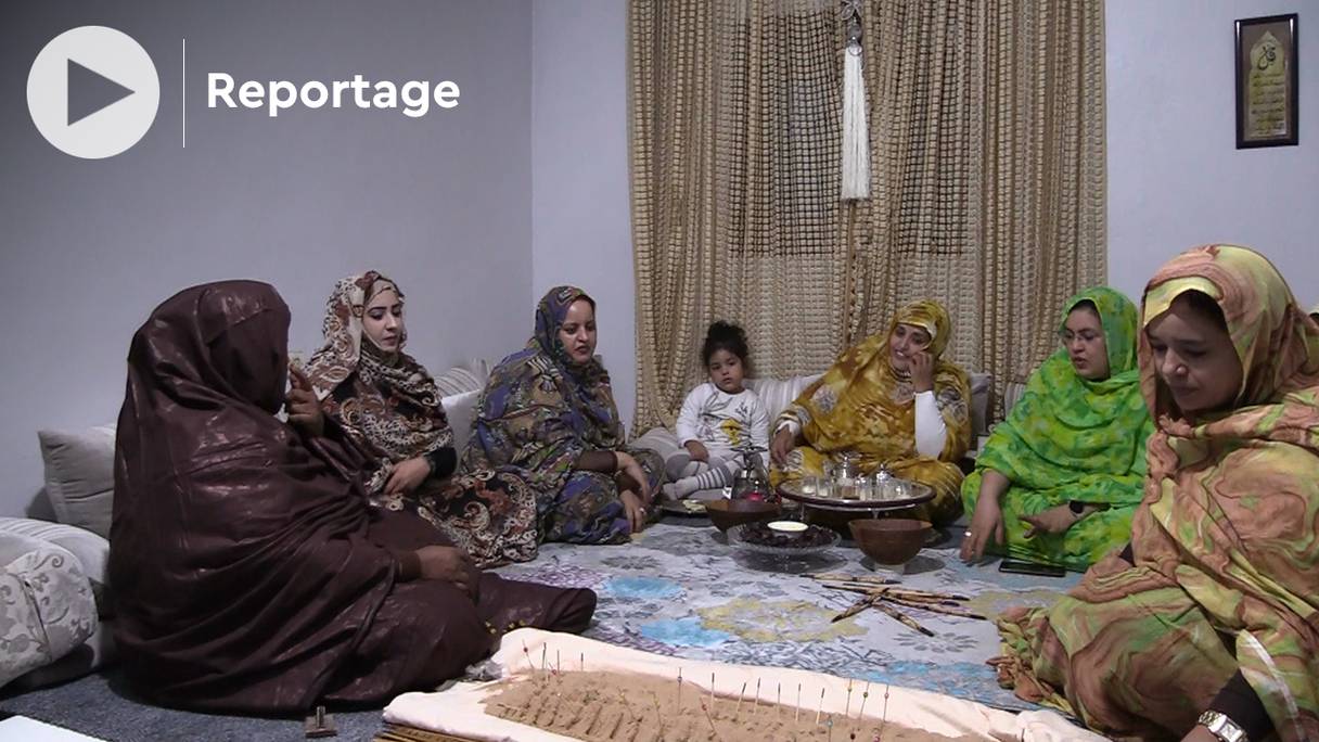 Le Sig est un jeu populaire des provinces sahariennes, pratiqué exclusivement par les femmes. 
