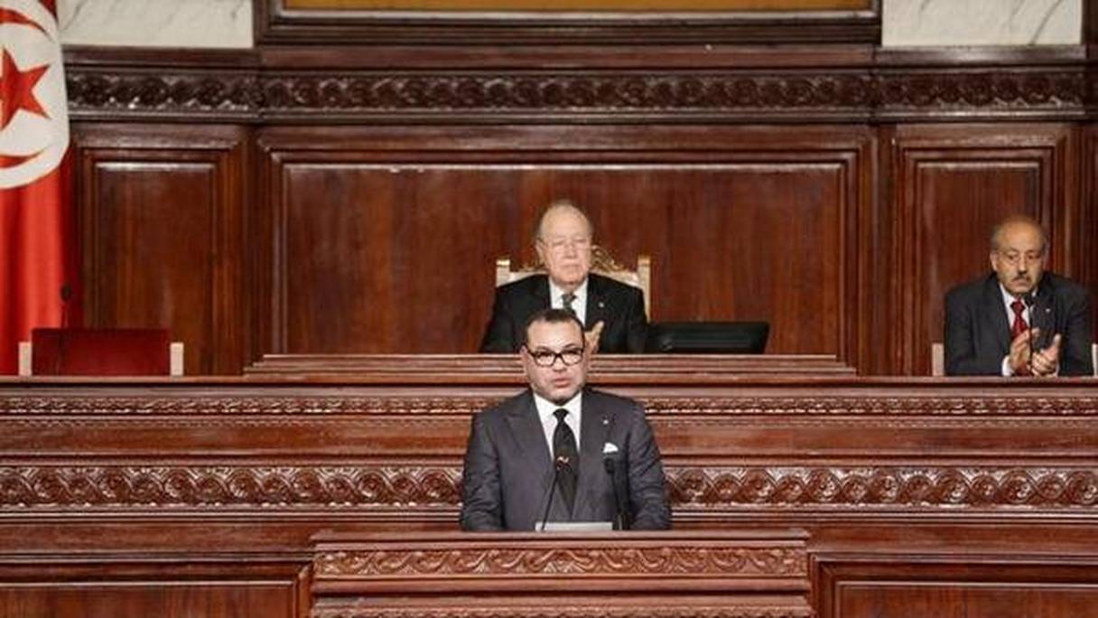 Le roi Mohammed VI a donné, le 31 mai, un discours historique devant l'Assemblée constituante tunisienne. 
