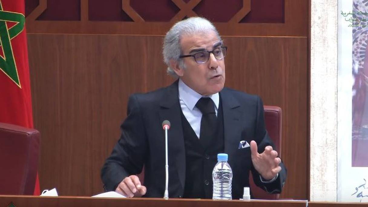 Abdellatif Jouahri, wali de Bank Al-Maghrib, lors d'une séance d'écoute à la Chambre des représentants, mardi 24 novembre 2020. 
