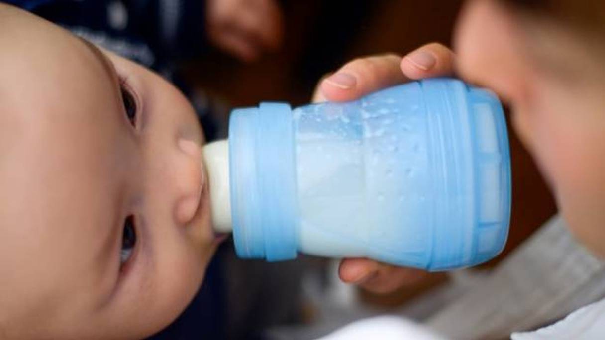 Bercy étend les mesures de retrait de produits infantiles fabriqués par le groupe Lactalis en raison d'un risque de contamination par des salmonelles.
