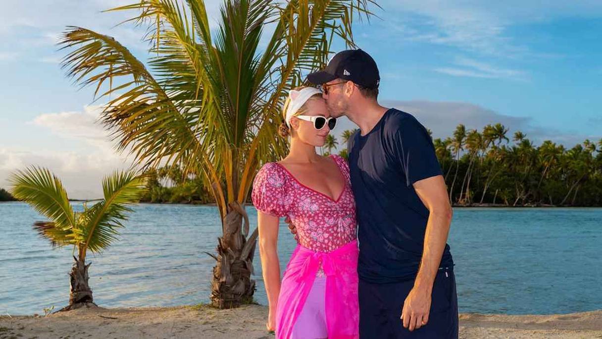 Paris Hilton et Carter Reum, en lune de miel à Bora Bora.

