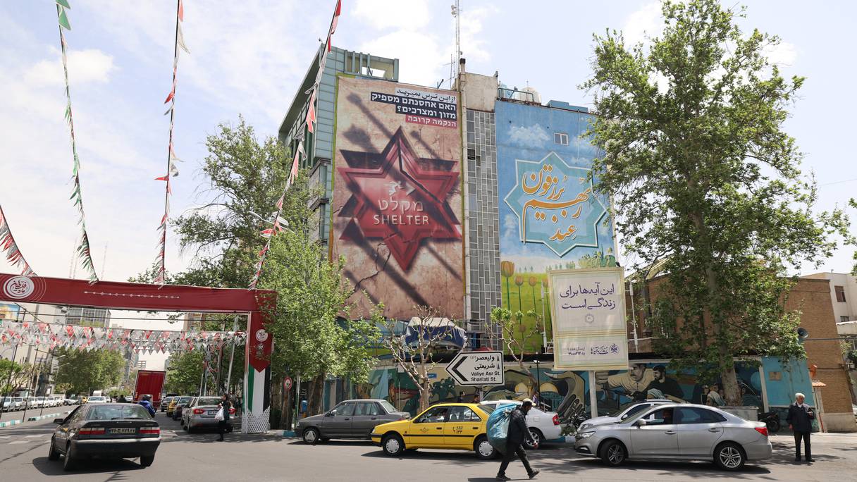 Un poster hostile à Israël au coeur de la capitale iranienne Téhéran, le 13 avril 2024.
