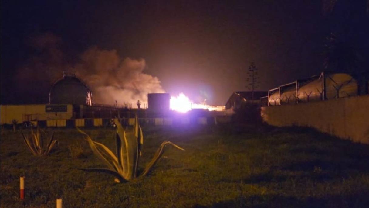 L'incendie qui a ravagé un dépôt à gaz à Mohammedia, jeudi 22 décembre 2022. Capture d'écran.
