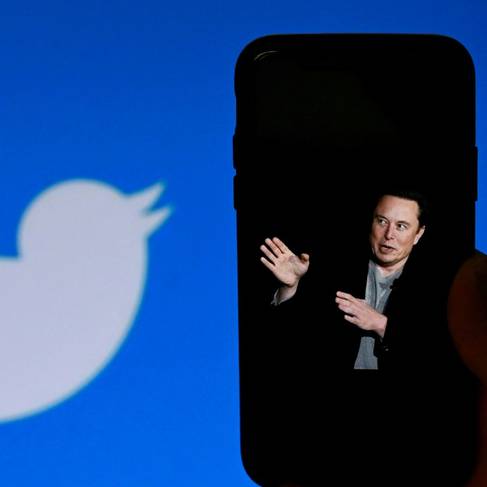 Elon Musk - Twitter - Sondage des utilisateurs du réseau social - Amnistie générale pour les comptes suspendus sur Twitter - Elon Musk patron de Twitter 