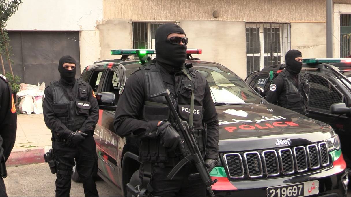 La police de Rabat a mobilisé agents et équipements pour sécuriser la soirée du passage à l'année 2023.
