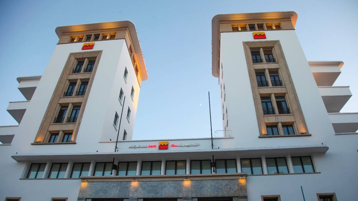 Dans le cadre de sa politique RSE, consistant à préserver le patrimoine historique et architectural du pays, Attijariwafa bank a donné une seconde vie à la façade de l’emblématique bâtiment Lahrizi.
